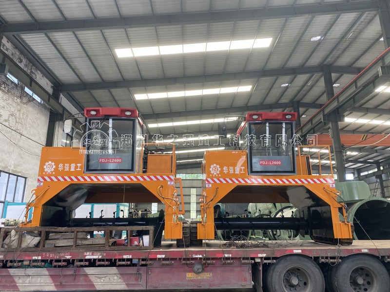履帶翻堆車 (15).jpg